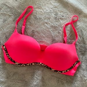 SOLD- Victoria’s Secret bra 32C